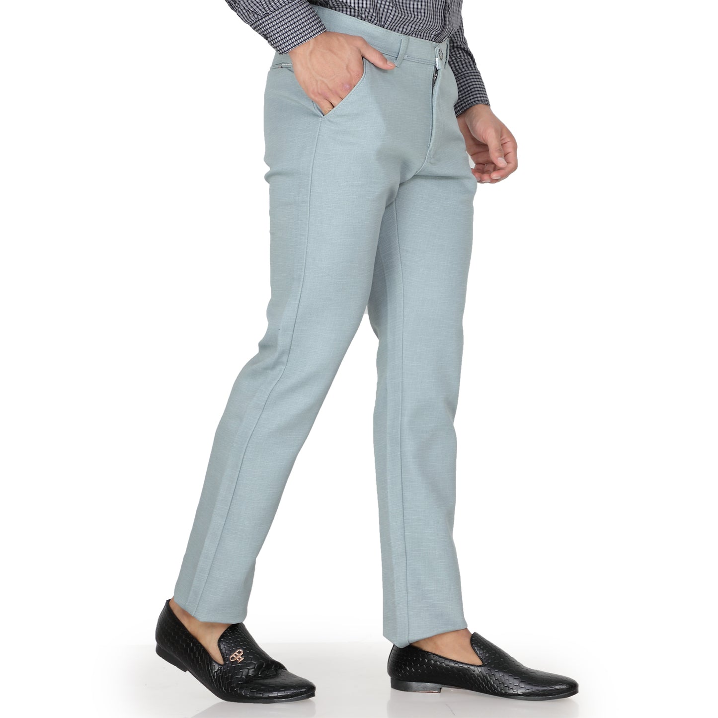 An executive wearing Men's Pista Cotton Trousers for a day at the office.
